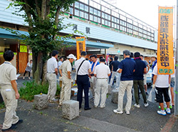 ボランティアや地域振興などに取り組み、会員企業の社会貢献活動を支援しています